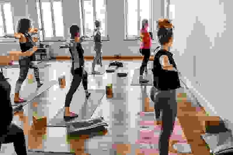 Yoga Gruppe Krieger
