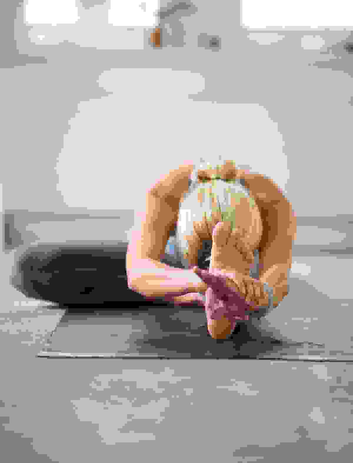 Melanie Stalder Yoga Vorbeuge