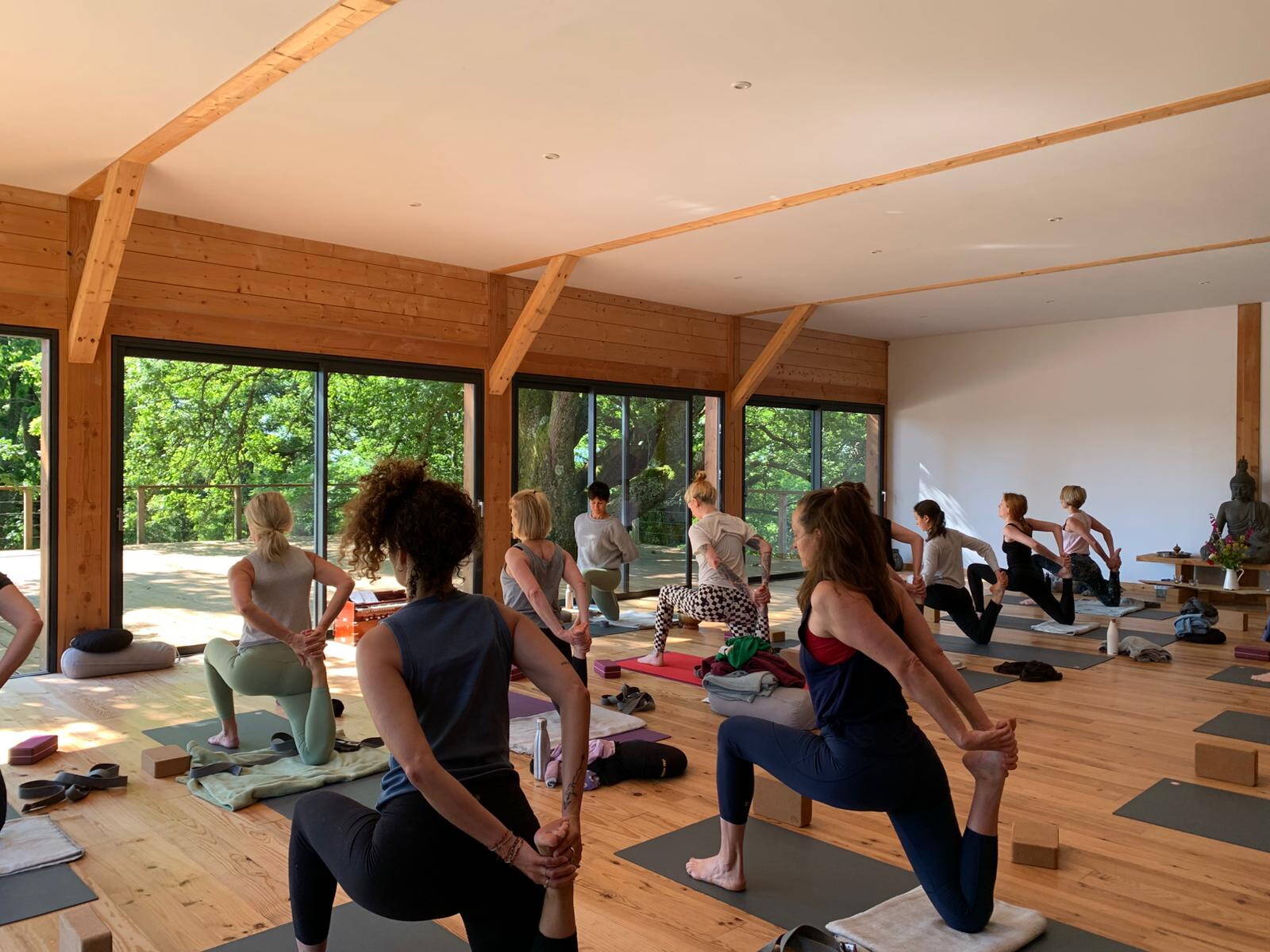 Yogapraxis Metta Villa Intensive Training Intensivwoche in der Metta Villa, Frankreich
