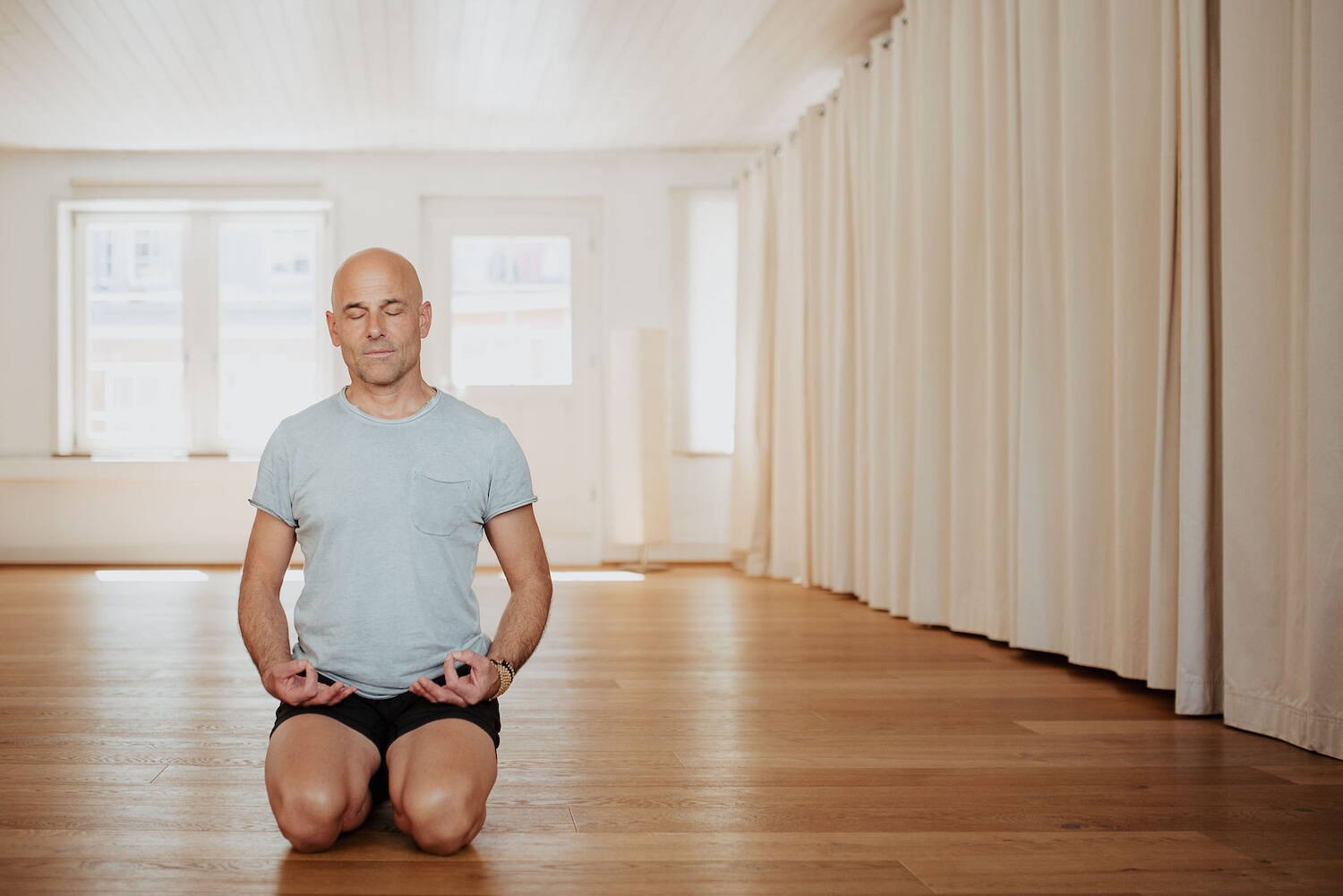 Yoga Sitz yogamoves Yoga Sitz yogamoves