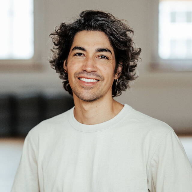 Julian Roldan Hatha Yoga Flow